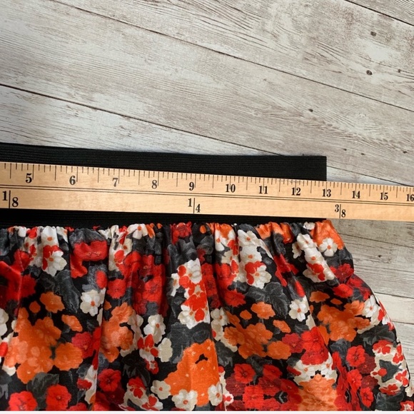 Kensie Floral Skirt - Picture 9 of 11